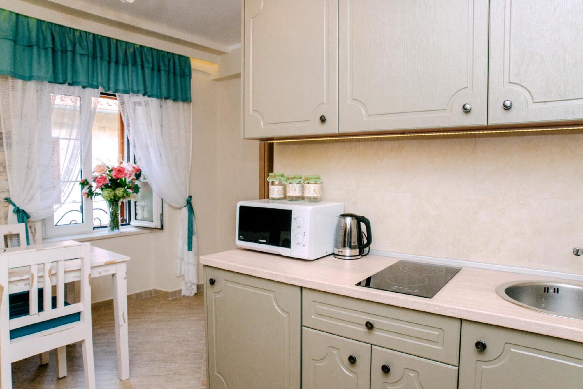 D & Sons Apartments โกตอร์ ห้อง รูปภาพ