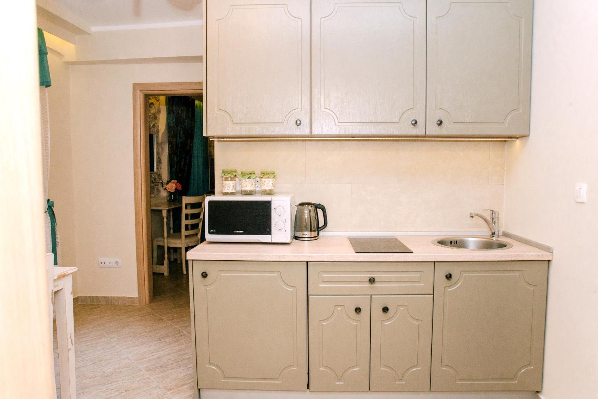 D & Sons Apartments โกตอร์ ห้อง รูปภาพ